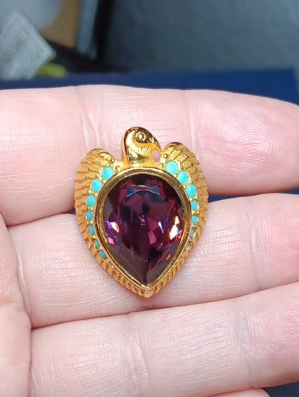 Elizabeth Taylor Avon Egyptian Falcon Ring - Picture 13 of 14